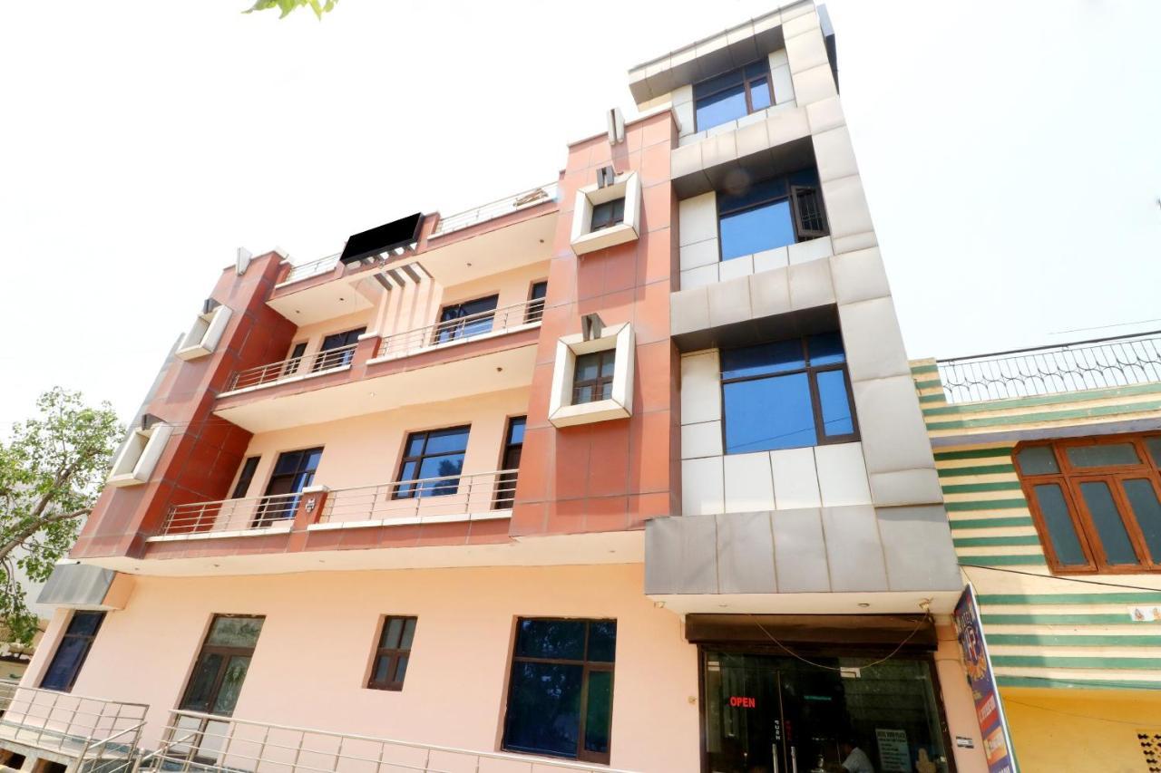 Shāhpur Spot On 43045 Hotel Vivek Plaza מראה חיצוני תמונה